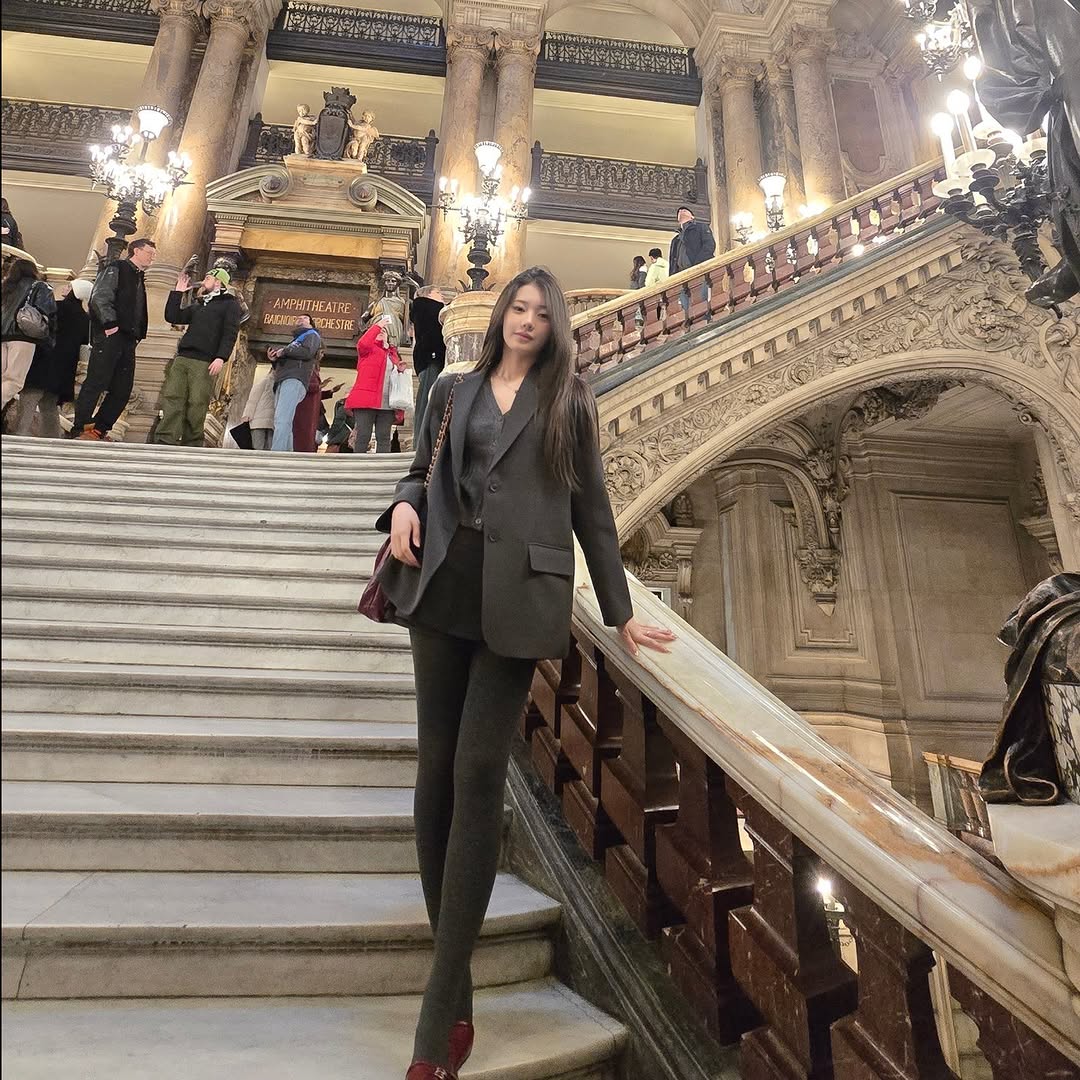 rora pics tweet media