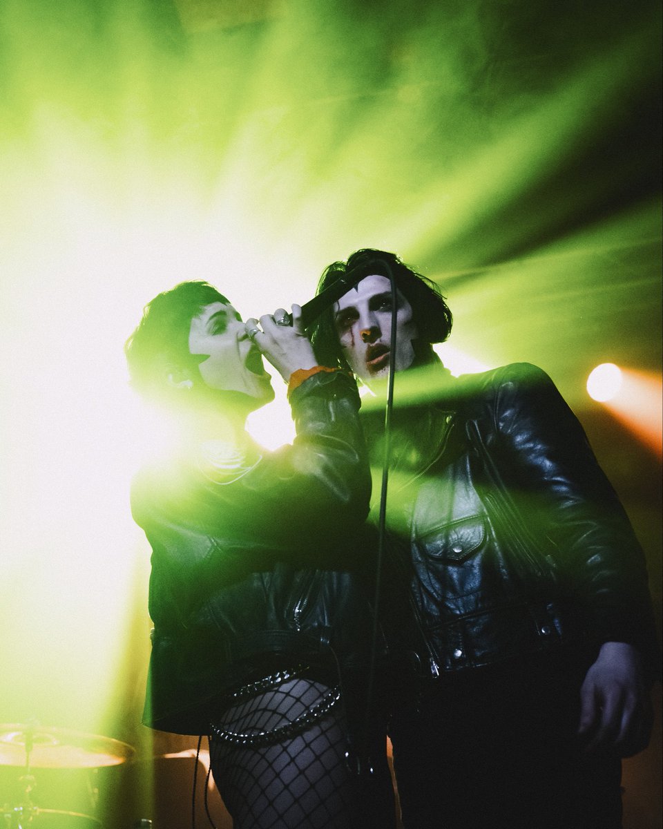 C R E E P E R tweet media