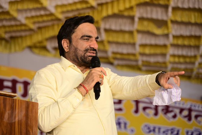 BIG BREAKING 🚨

एआईएमआईएम के राष्ट्रीय अध्यक्ष एवं लोकसभा सांसद असदुद्दीन ओवैसी ने बड़ी माँग की

ओवैसी ने आरएलपी सुप्रीमो एवं नागौर से लोकसभा सांसद हनुमान बेनीवाल को डिप्टी स्पीकर बनाने की माँग की। 
 हनुमान बेनीवाल को डिप्टी स्पीकर बनाया जाना चाहिए