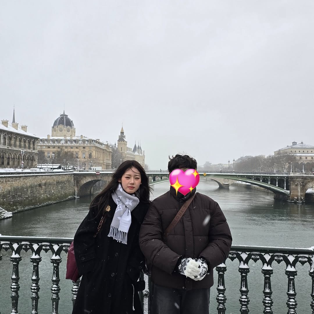 rora pics tweet media