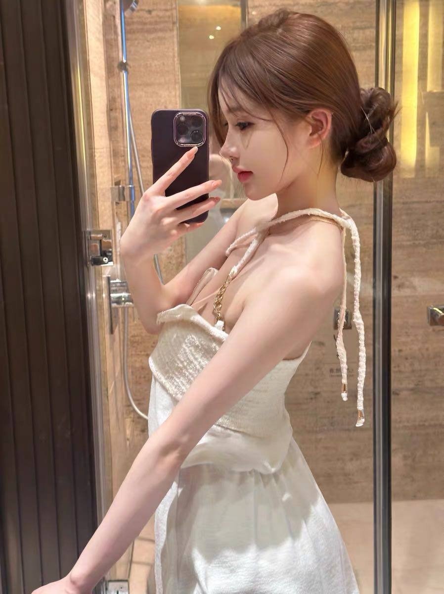 台北 🌸 大安 🍰 甜點師/
客製蛋糕 🤍 午冬 ✨ 
168cm/52kg/C • 26歲 https://t.co/h16P0GXQFh