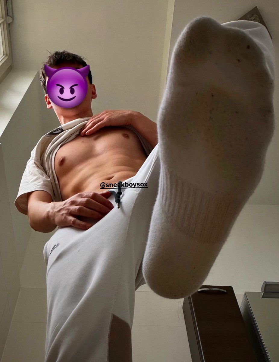 sneakboysox's tweet photo. What you staring at? 😵‍💫😈 
I know you can’t resist giving me your salary for a chance to sniff my smelly socks, you stupid weirdo 😂🤑 https://t.co/kRi36kgyA9