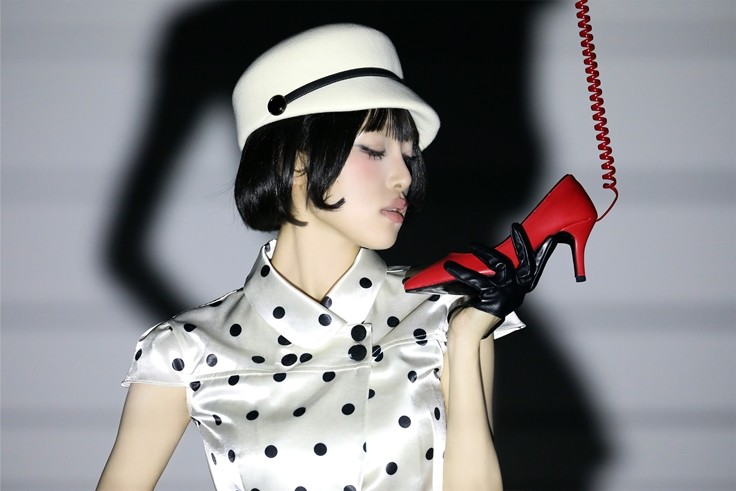 hourly yena tweet media