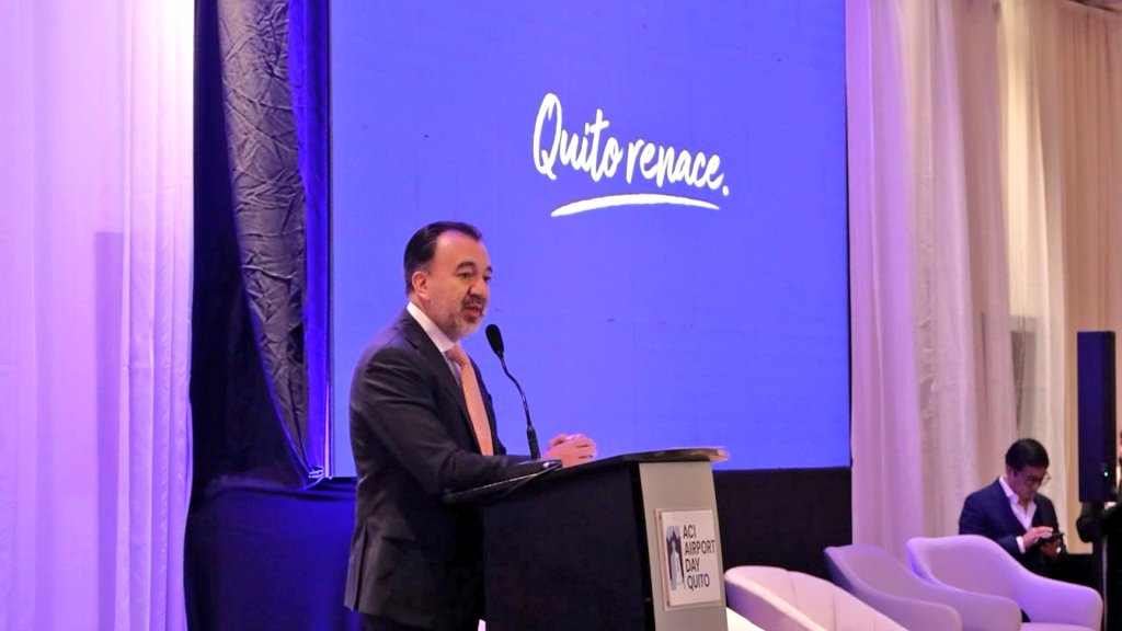 EPM Aeropuerto de Quito tweet media