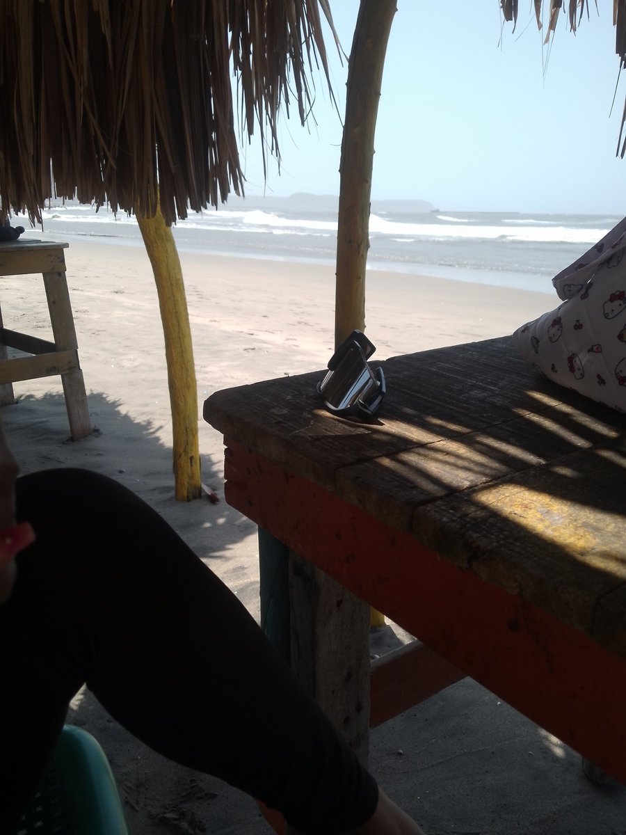 Paola y David gomez tweet media