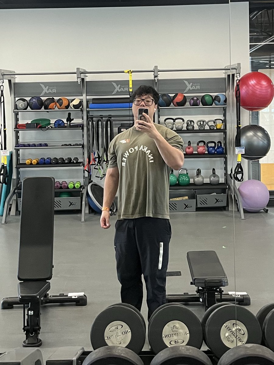 carlo ⚡︎ tweet media