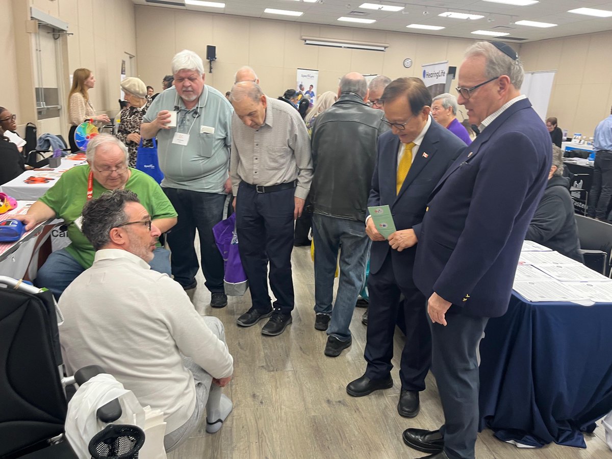 Raymond Cho tweet media