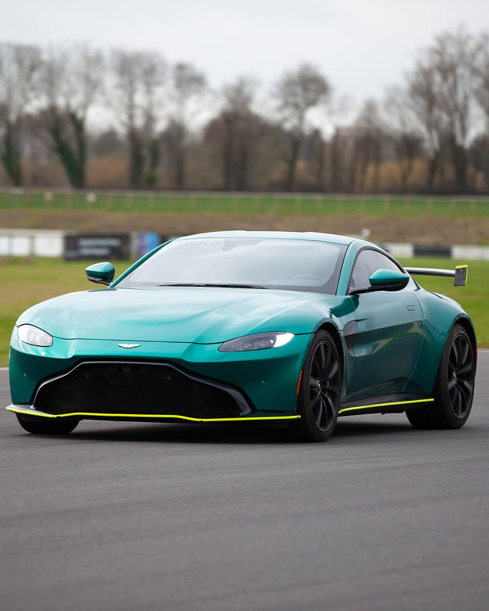 TrackDays tweet media