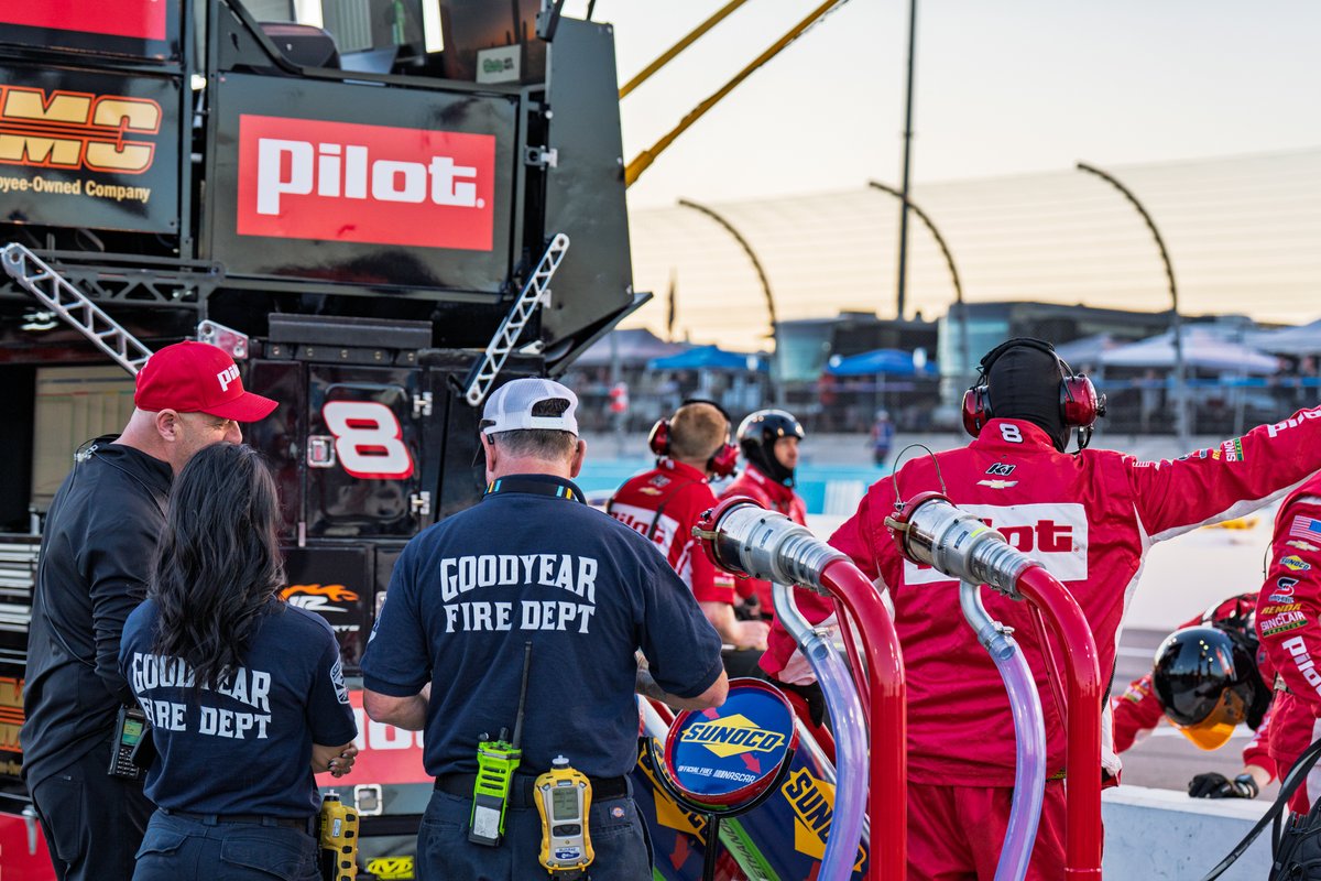 Goodyear Fire Dept. tweet media