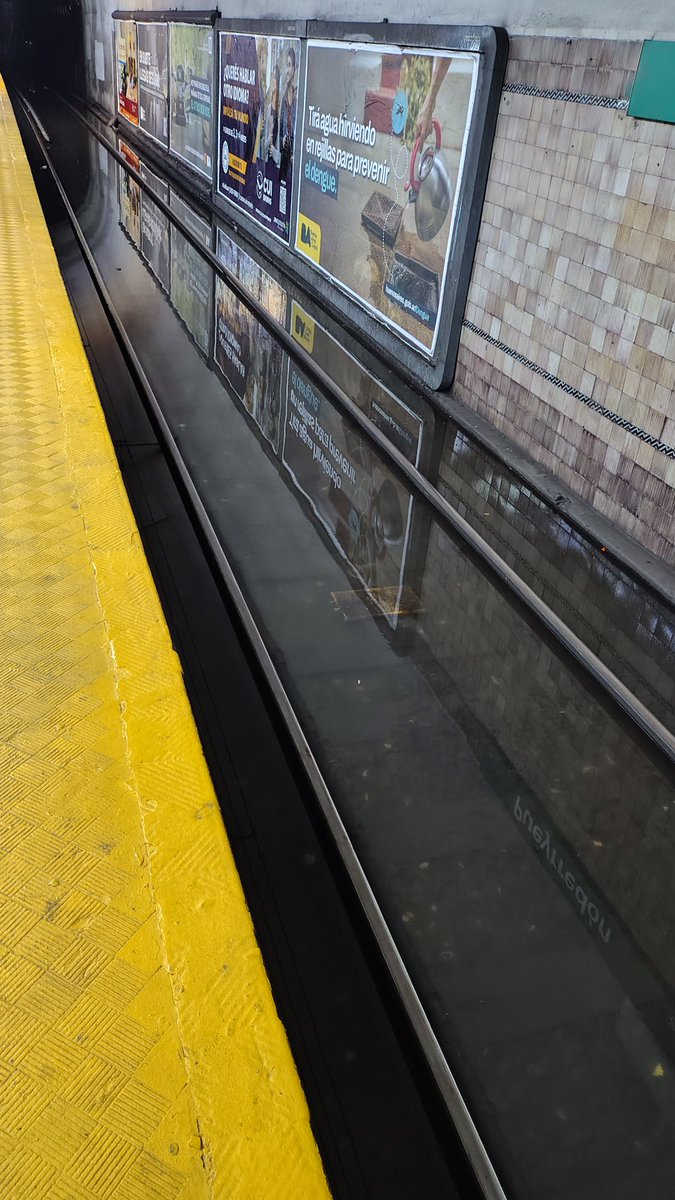 #VamosAAuditarElSubte
CC: <a href="/AguanteCerebro/">Cerebro®️</a> 
Lunes 09/03/2026 15.56 hs.,  estación Pueyrredón línea D