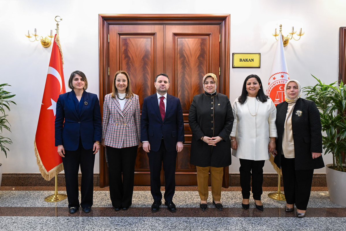 📍Adalet Bakanlığı

Cumhurbaşkanımız Sayın <a href="/RTErdogan/">Recep Tayyip Erdoğan</a>’ın tensipleriyle Adalet Bakanlığı görevine getirilen Sn. Akın Gürlek’i MYK üyelerimiz ile makamında ziyaret ederek hayırlı olsun temennilerimizi ilettik.

Sn. Bakanımıza çalışmalarında muvaffakiyetler diliyoruz.

<a href="/abakingurlek/">Akın Gürlek</a>