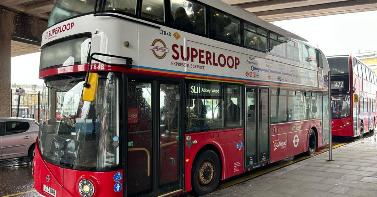 MayorofLondon's tweet photo. A new Superloop express route has been given the green light 🚦

The SL15 bus between Clapham Junction and Eltham will be introduced following strong public support. It will boost connections between South West and South East London and make journeys quicker. 

https://t.co/3M2nSnMry8