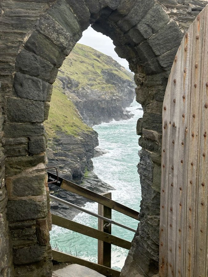 Happy Scrolls tweet media