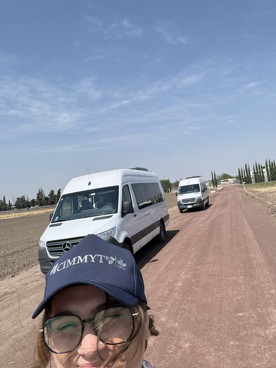 HannahSpang_FW's tweet photo. Learning more about conservation agriculture research. CIMMYT uses crop rotation, reduced tillage and cover crops! Sound familiar? https://t.co/xyTJ6HpOE7
