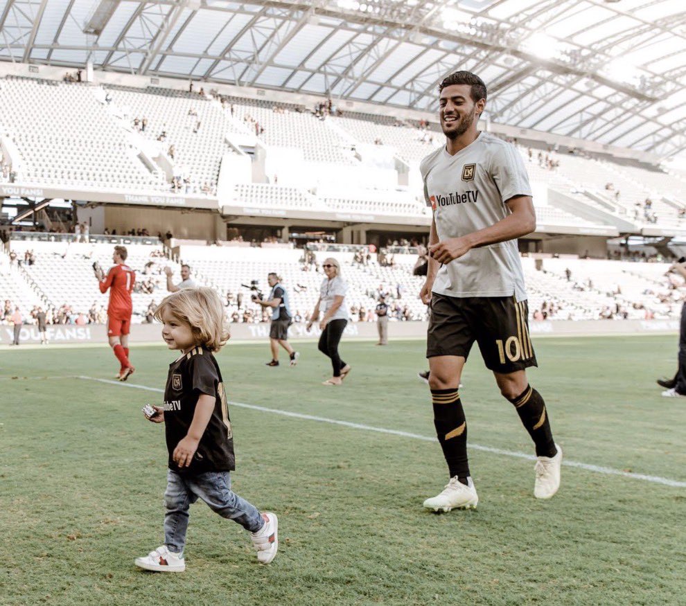 carlos vela tweet media