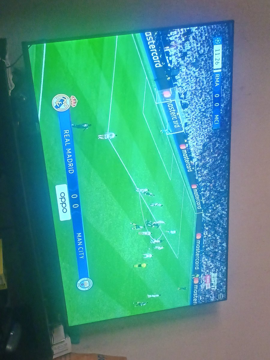 que_roto's tweet photo. @Alonso_Cabral @ChampionsLeague @somos_FOX @bayer04fussball @Arsenal Pinche fox voy a terminar viéndolo en espn argentina https://t.co/NSQkZgWWYB