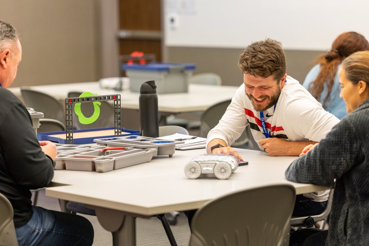 ESC Region 11 tweet media