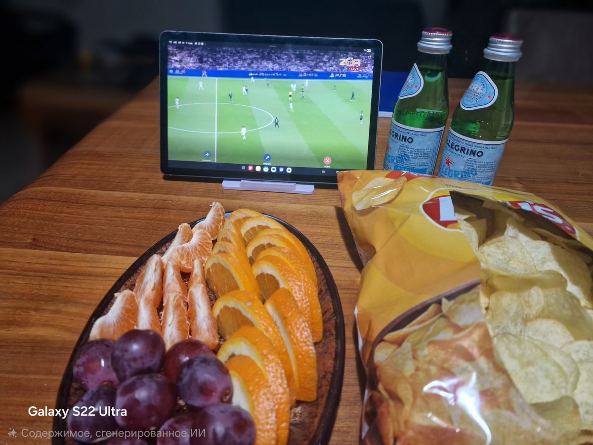 Bitta o'zimga futbol ham uncha tatimayapti. Futbolga tushunmasa ham biznikilar qaysi bir deb turadigan sherigim bilan koʻrishni sogʻindim