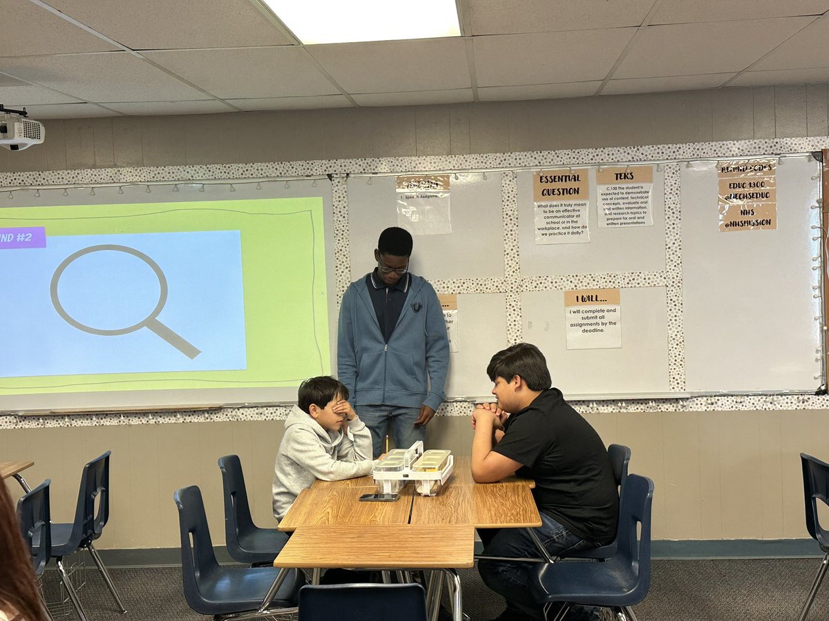 Mission Early College High School tweet media