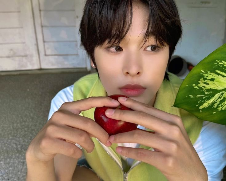 angel! 𖦹⋆. ݁ tweet media