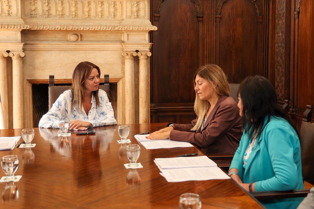 La ministra Sandra Pettovello firmó convenios de adhesión al Programa Federal de Primera Infancia con las provincias de Jujuy, Chubut, Chaco y Corrientes.

Este acuerdo tiene como objetivo mejorar la calidad de los servicios de cuidado y desarrollo infantil dirigidos a niños