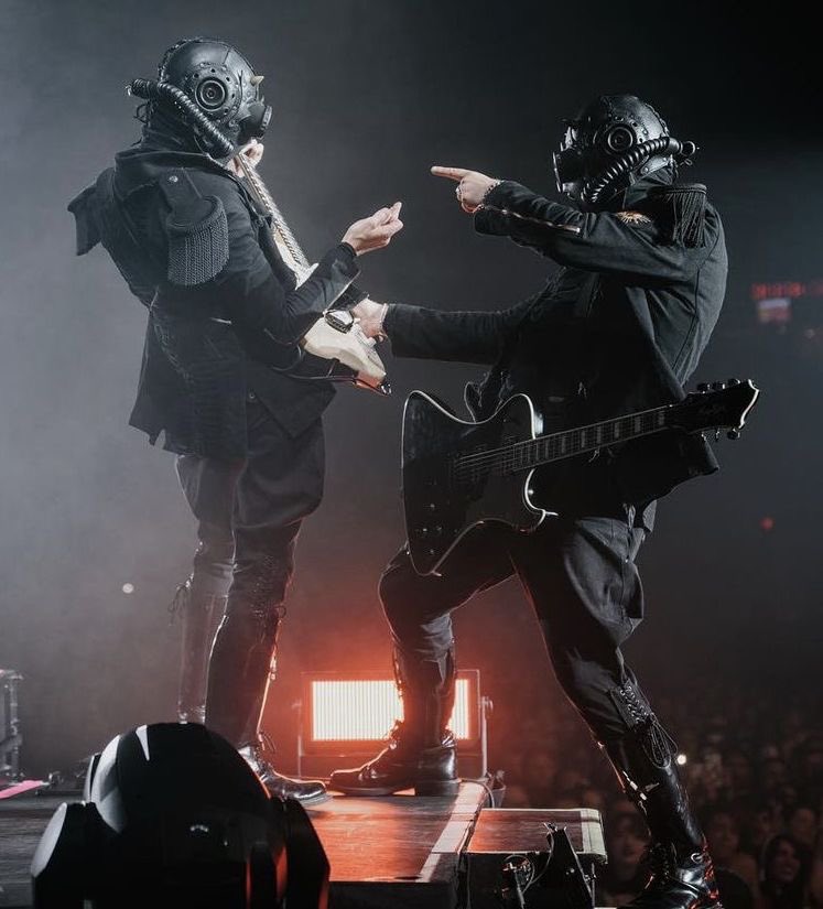 riptide (comms closed 📌) tweet media