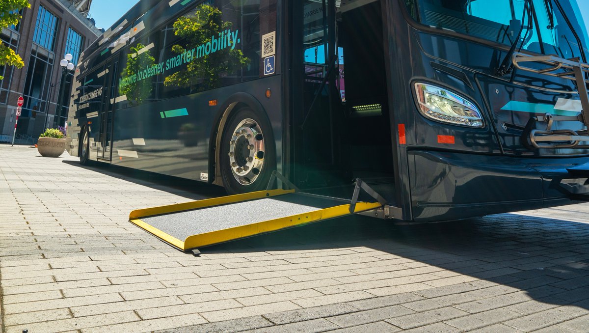 New Flyer tweet media