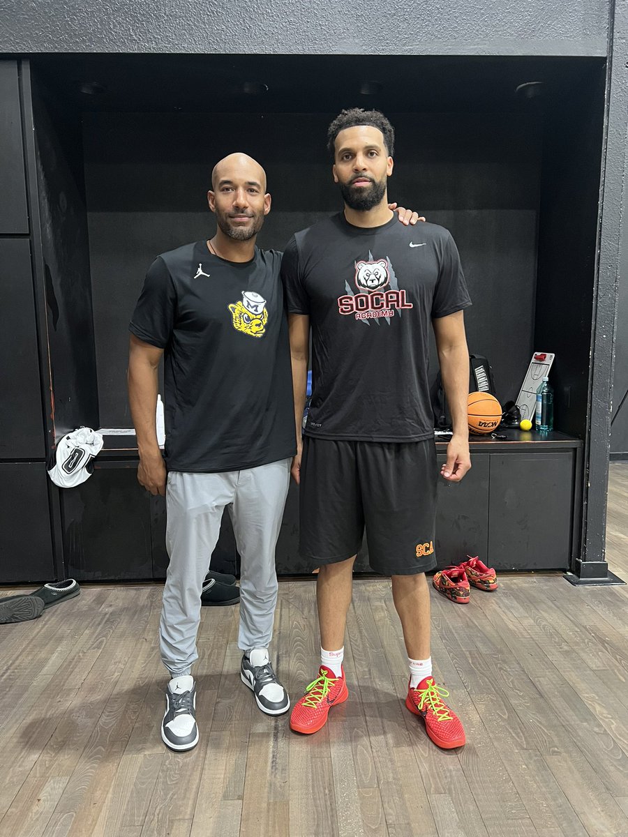 Julius V. tweet media