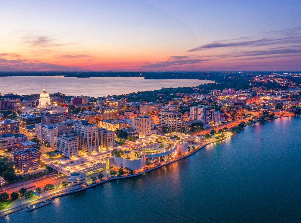 Max Bayer tweet media