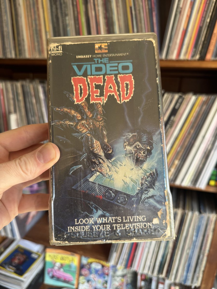 HAUNTEDGAUNTLET™ tweet media