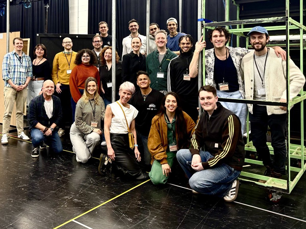 ๐๐๐ฃ๐ฅ๐๐ ๐น๐๐๐๐๐ฃ๐ tweet media