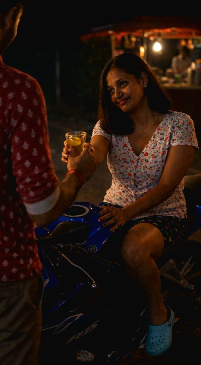 CheekyAnamika's tweet photo. So what, if it's mid week?
So what, if it's almost 11?
So what, if work is at 8 tomorrow?
If a friend is feeling bored & lonely, will cheer them up!
That's the only kind of friends i have remaining! They are truly #GodSent
#Thankful 😇🙏🫰🏼🫶🏼❤️✌🏼🤞🏼
Good Night People! https://t.co/hJ2wQApG5P