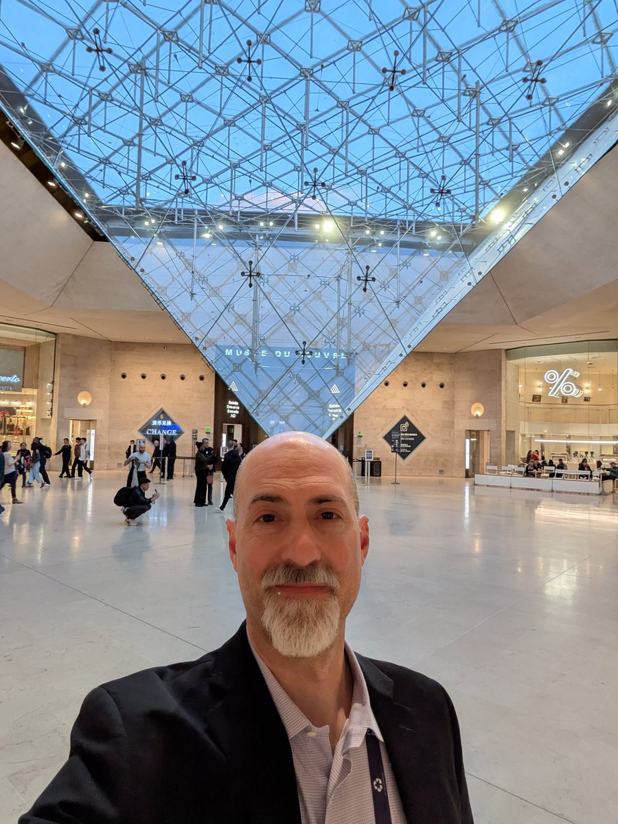 Senor Pants 👖| NicePants.Eth | Artist/Founder tweet media