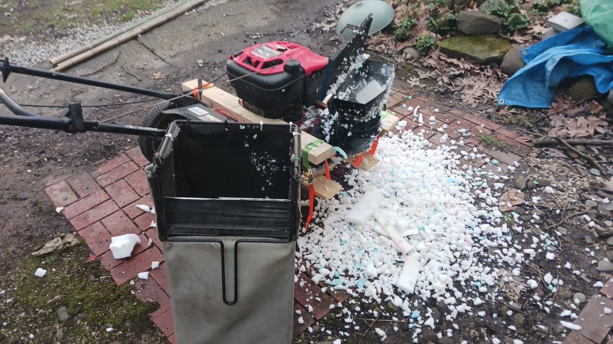 Yellowcake tweet media