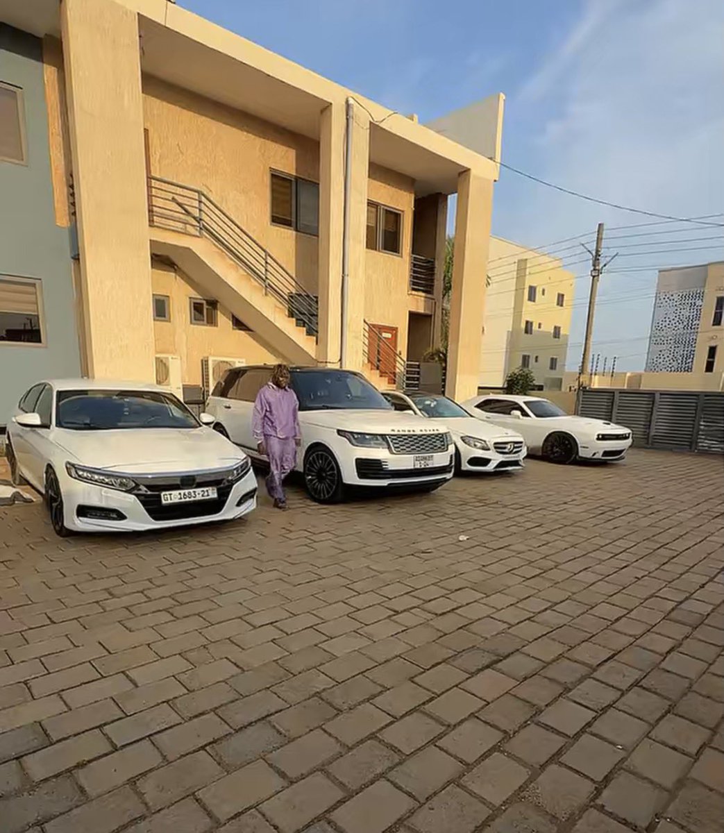 Albert Nat HYDE ™ tweet media