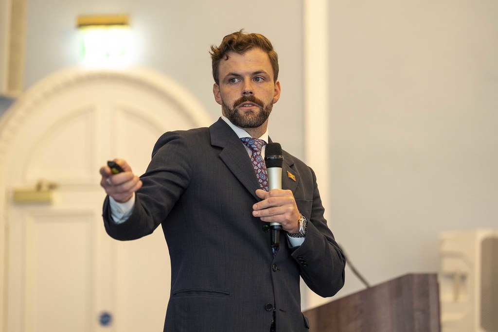 The Commonwealth tweet media