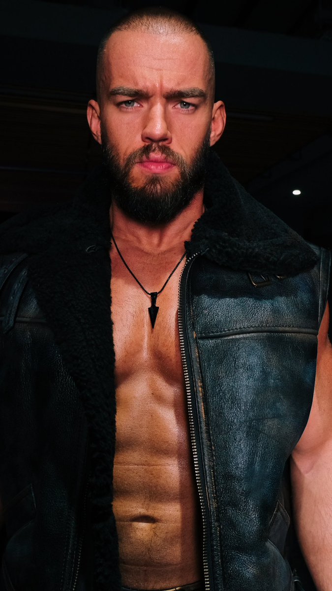 Austin Theory tweet media