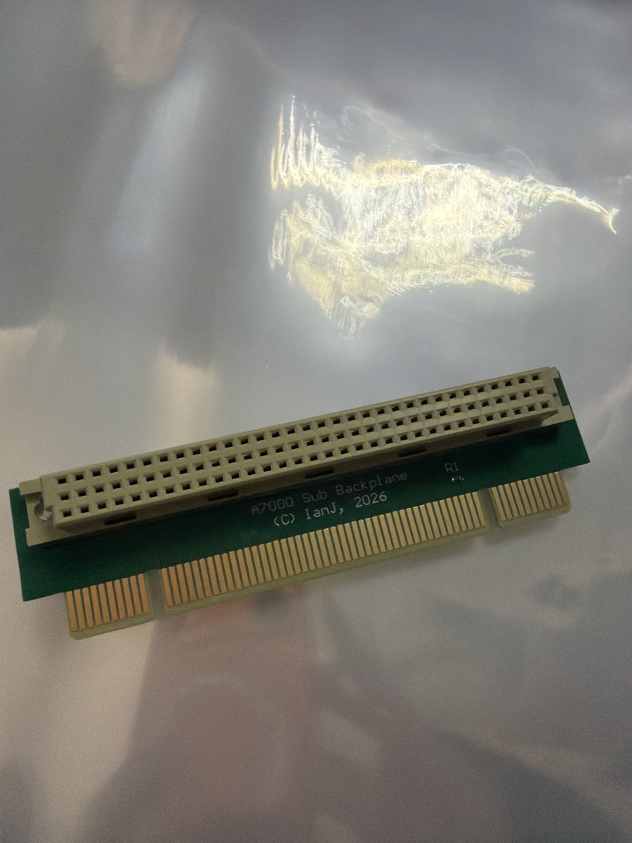 Risc OS Technologies tweet media