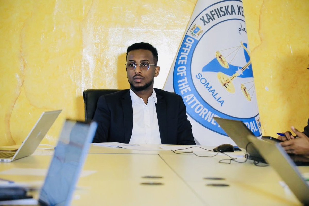 JirdeJibril's tweet photo. I had the honor of chairing a crucial meeting at the Office of the Attorney General, focusing on enhancing efforts against Terrorist Financing and Money Laundering. We emphasized eliminating illegal funds that compromise the Somali community's security. https://t.co/3fqVBoogJ8