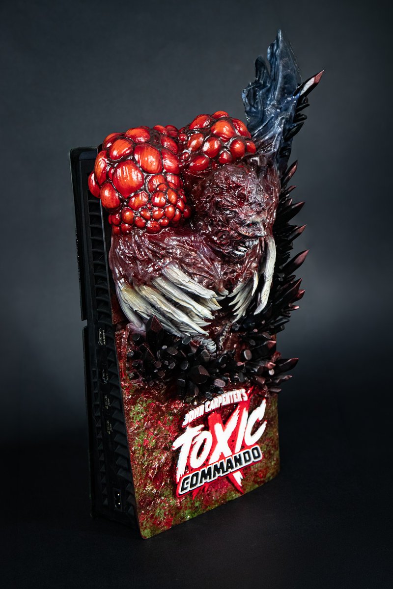 John Carpenter's #ToxicCommando releases in 24h, and we're giving away a custom PS5 and controller to celebrate (along with a key of the game)! 🧟🎮

🍀 To enter:
- follow us
- Like this post and repost it
- reply with #ToxicCommando

Rules: tinyurl.com/ToxicCustomPS5