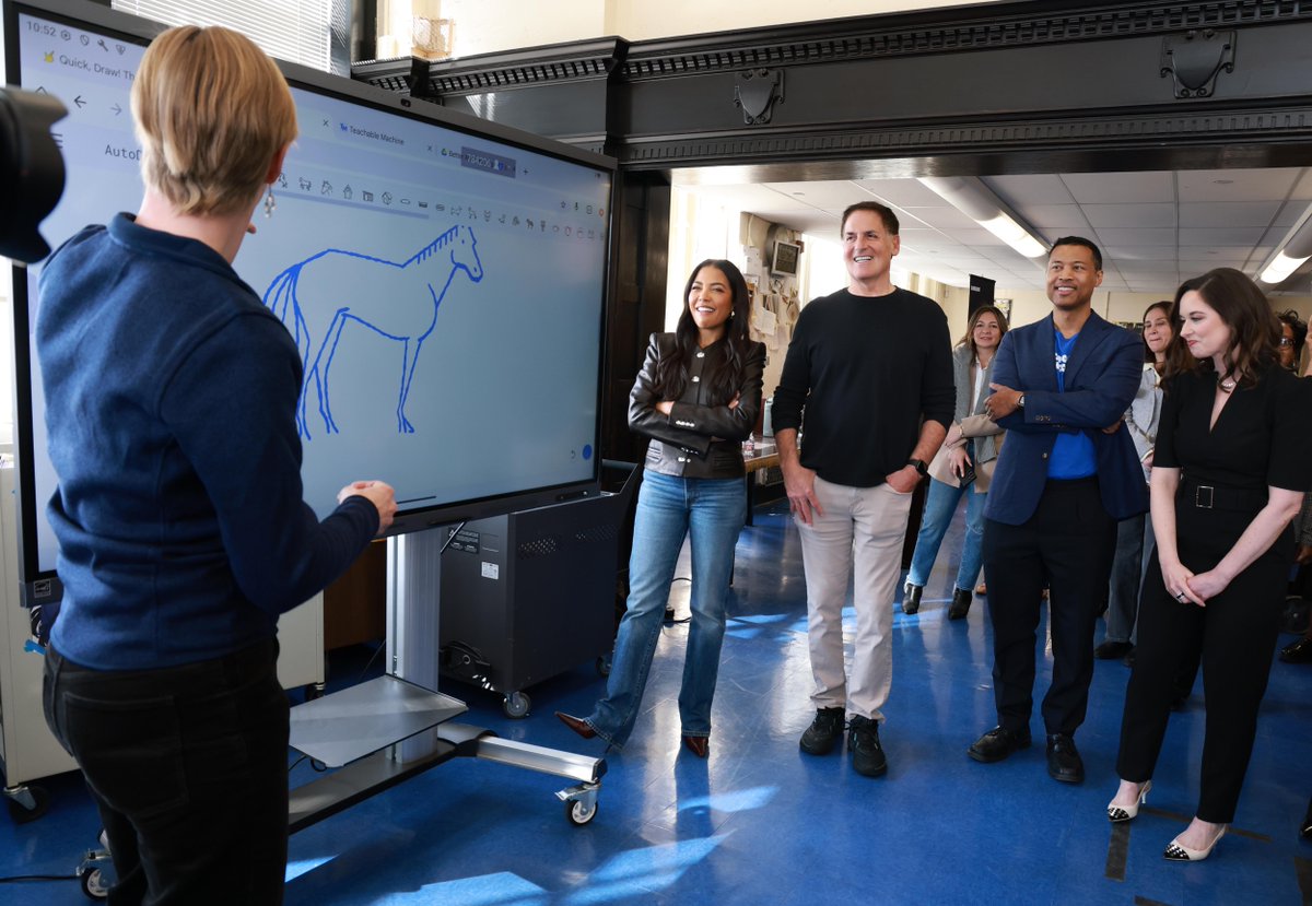 SamsungEDU's tweet photo. Top 10 #SolveForTomorrow classrooms are in! These teams are using AI and design thinking to make real impact. Each gets a Samsung WAFX-P Display + training. Meet the teams &amp; vote for the Community Choice Winner: https://t.co/lUEnYLxsnX  🚀 https://t.co/dC5WeCYhc2