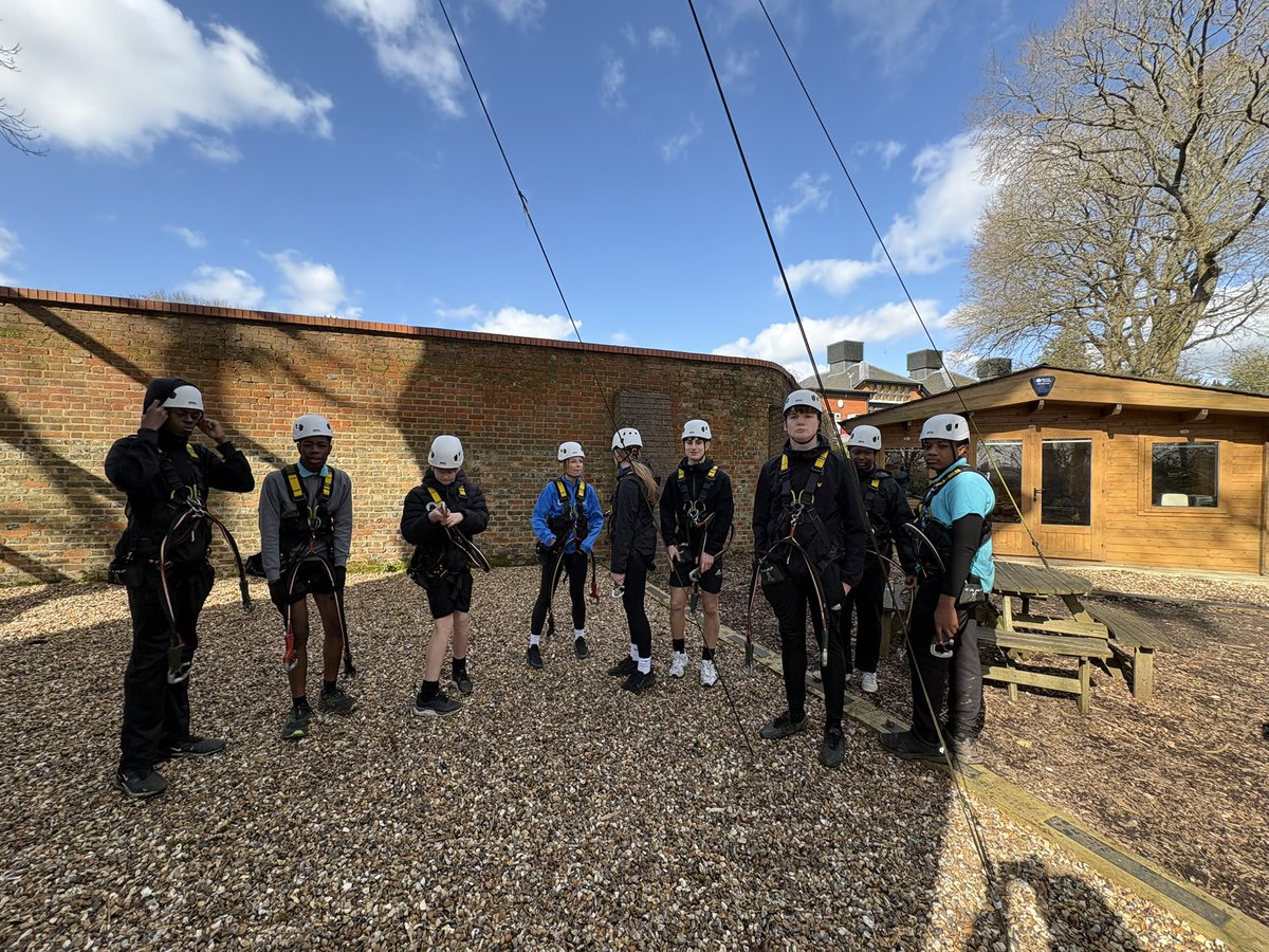pe_wren's tweet photo. Year 10s enjoyed their high ropes trip in Berkhamsted! https://t.co/stn8Y0V6U5