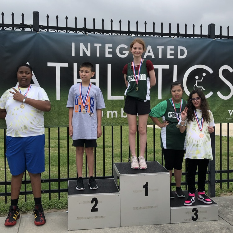 HumbleISD_CMS's tweet image. Mr. Groffman’s class brought the heat at the Integrated Athletics Middle School Track Meet on March 10!🏅Darien McMillian earned two 1st place medals in the 100m and long jump! Claira Boudreaux took 1st in the 50m &amp;amp; many other medals were earned by others as well. #TheColtWay