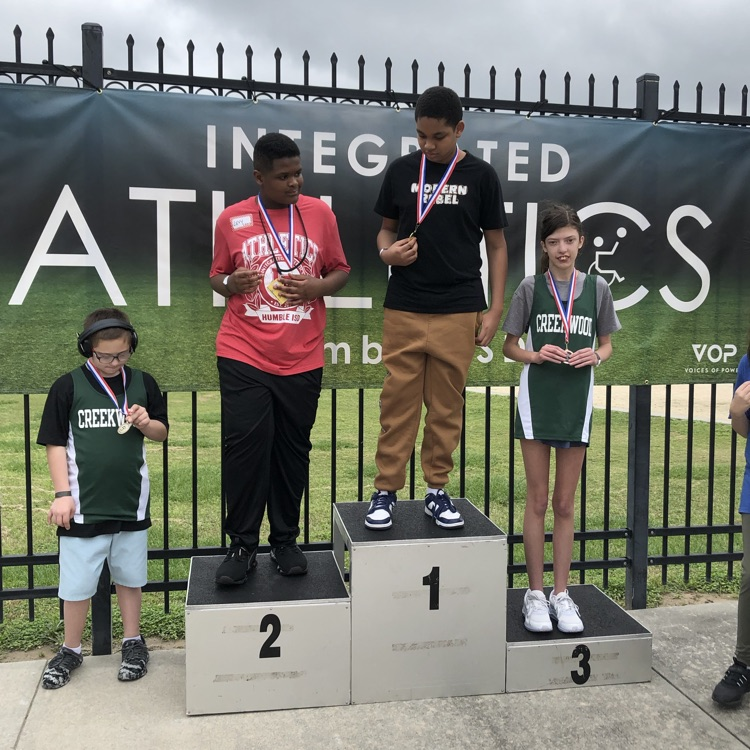 HumbleISD_CMS's tweet image. Mr. Groffman’s class brought the heat at the Integrated Athletics Middle School Track Meet on March 10!🏅Darien McMillian earned two 1st place medals in the 100m and long jump! Claira Boudreaux took 1st in the 50m &amp;amp; many other medals were earned by others as well. #TheColtWay