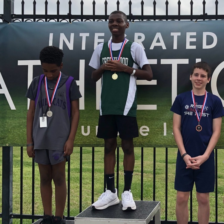 HumbleISD_CMS's tweet image. Mr. Groffman’s class brought the heat at the Integrated Athletics Middle School Track Meet on March 10!🏅Darien McMillian earned two 1st place medals in the 100m and long jump! Claira Boudreaux took 1st in the 50m &amp;amp; many other medals were earned by others as well. #TheColtWay