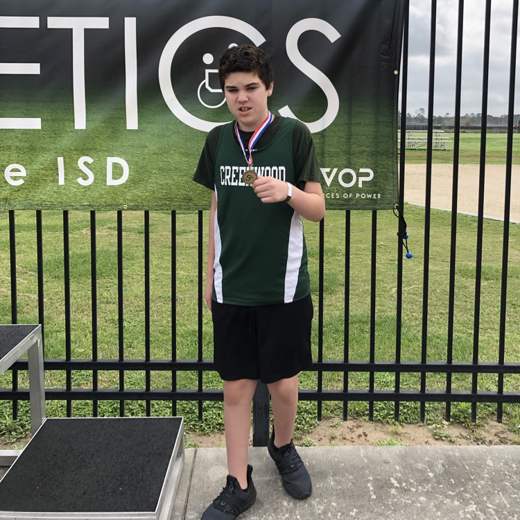 HumbleISD_CMS's tweet image. Mr. Groffman’s class brought the heat at the Integrated Athletics Middle School Track Meet on March 10!🏅Darien McMillian earned two 1st place medals in the 100m and long jump! Claira Boudreaux took 1st in the 50m &amp;amp; many other medals were earned by others as well. #TheColtWay