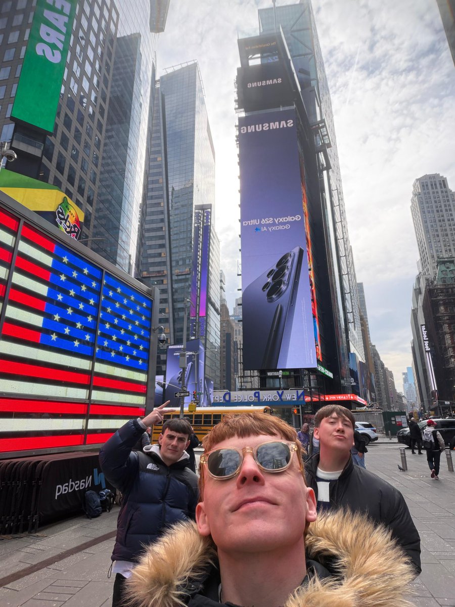 TheKsUK's tweet photo. New York City we loved ya🗽 https://t.co/39FSZXAou8