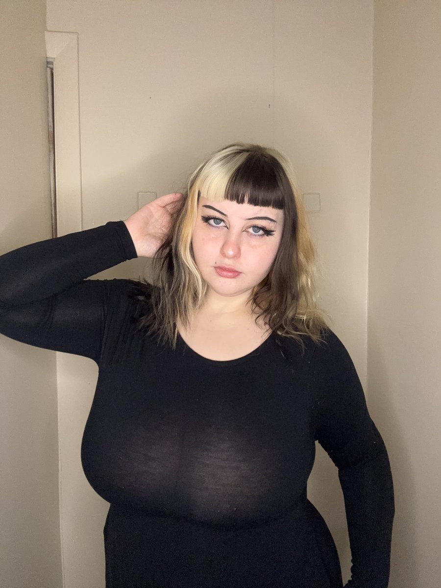 mallory hex ࣪ ִֶָ☾. tweet media
