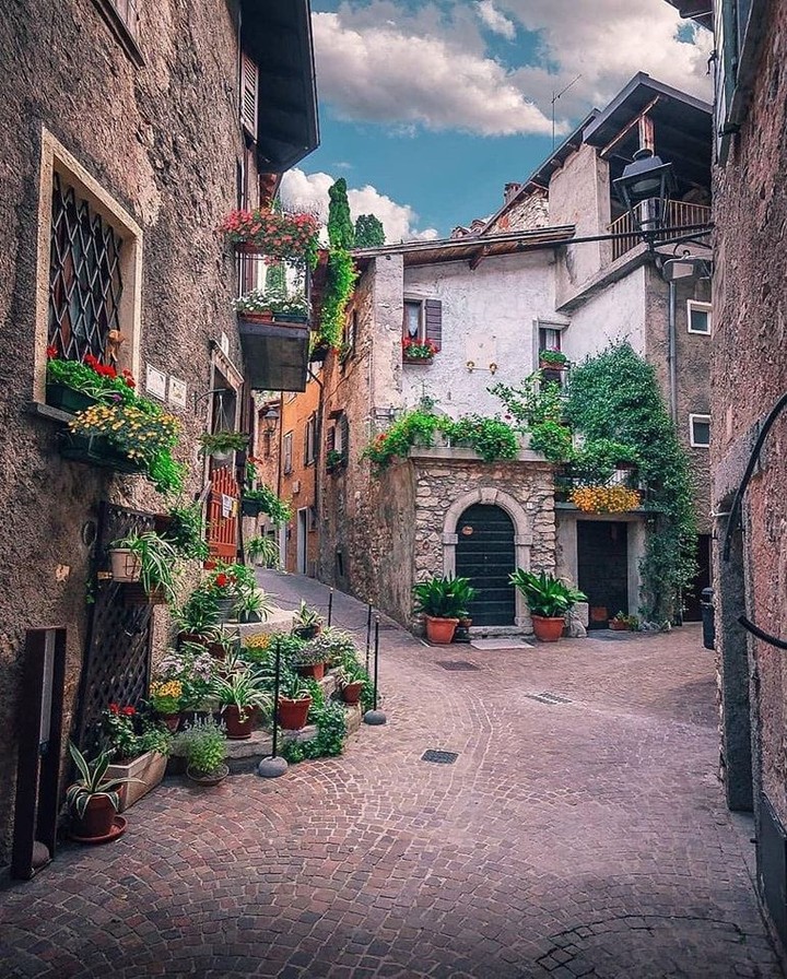 Lake Garda Italy 🇮🇹