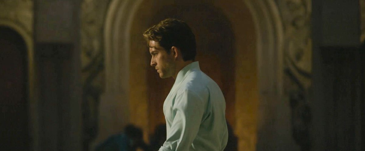 Jonathan Bailey as Fiyero Tigelaar changed my life actually